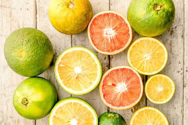 44_A diet rich in calcium and vitamins strengthens teeth. oral health