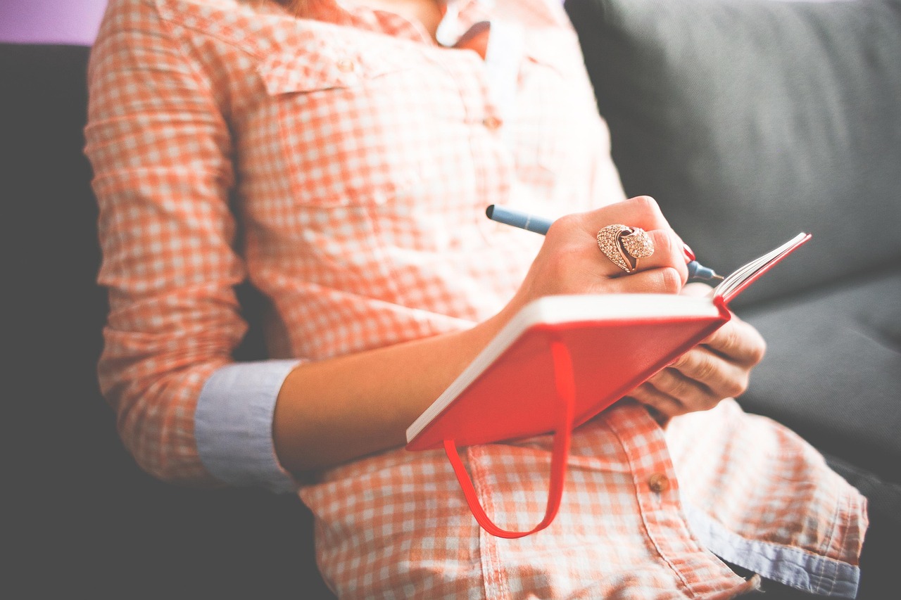 34_Journaling supports better mental health by managing emotions The Benefits of Journaling for Mental Health